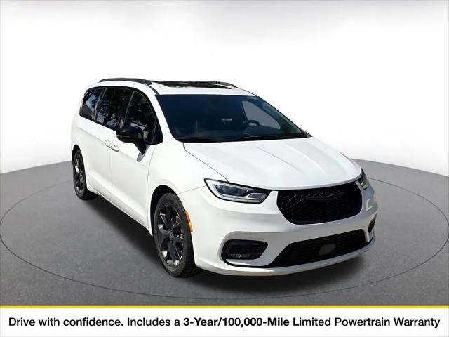 2025 Chrysler Pacifica Limited for sale in Orlando, FL