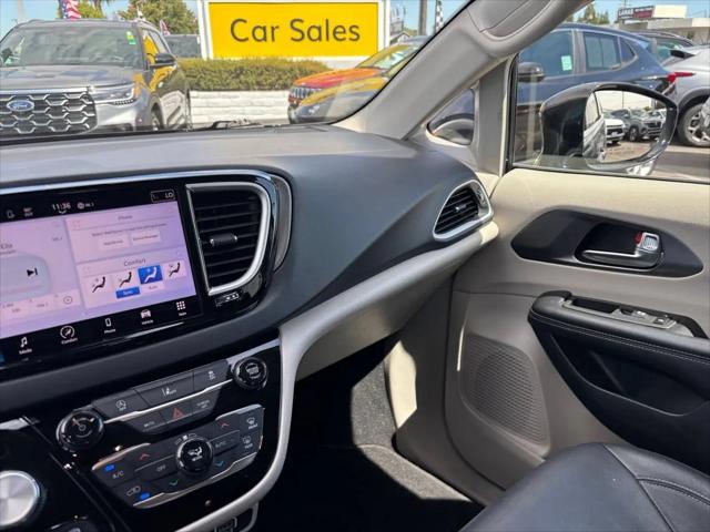 2022 Chrysler Pacifica Touring L