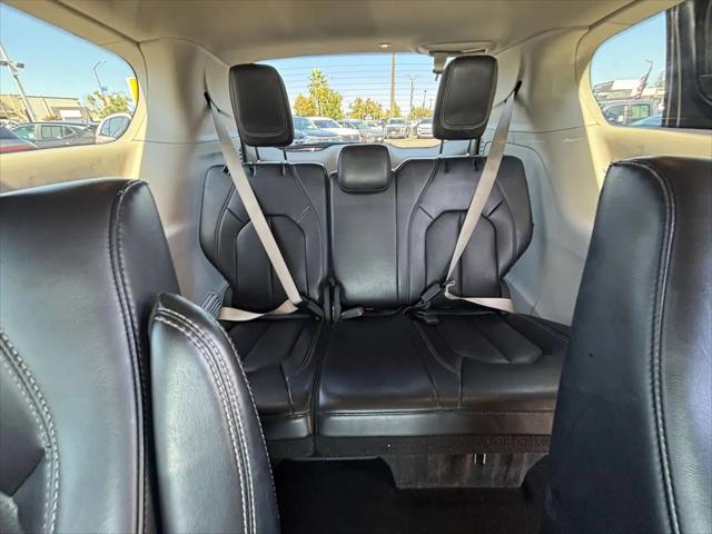 2023 Chrysler Pacifica Hybrid Touring L