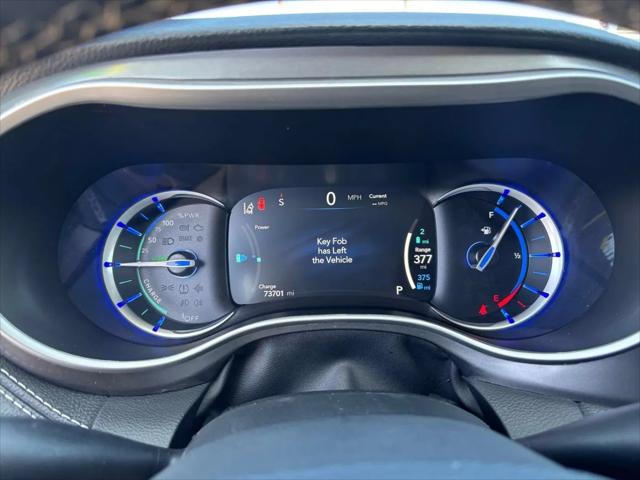 2023 Chrysler Pacifica Hybrid Touring L