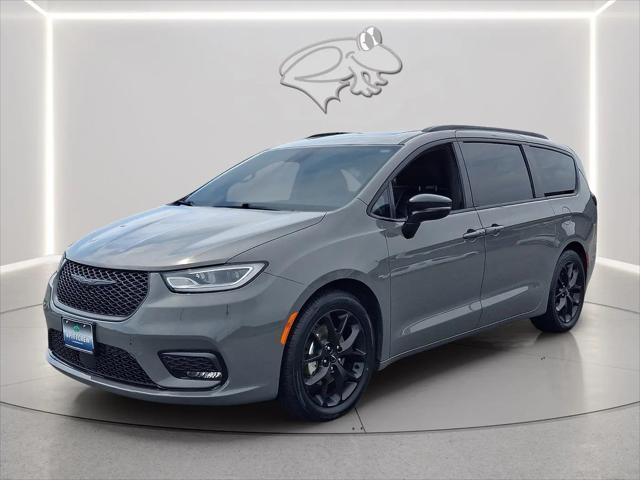 2025 Chrysler Pacifica Limited for sale in Pittsville, MD