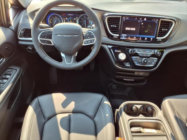 2027 Chrysler Pacifica PACIFICA SELECT
