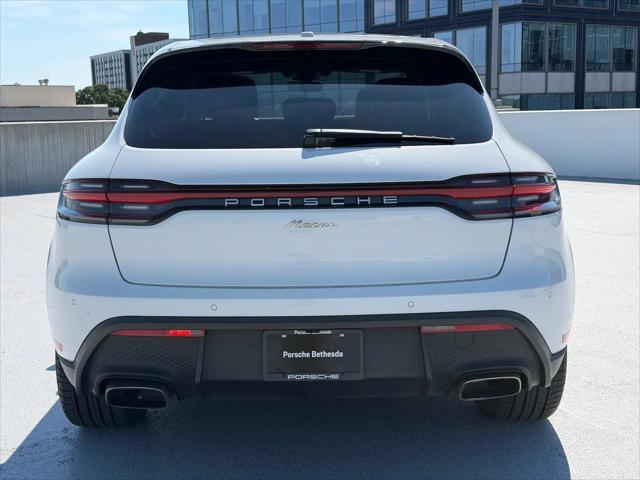 2023 Porsche Macan Macan