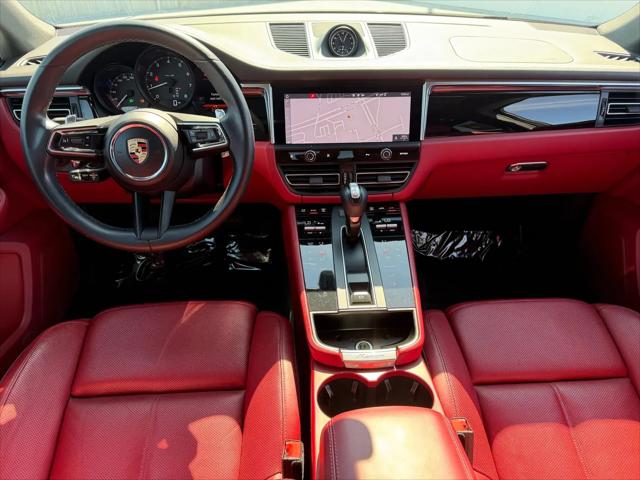 2023 Porsche Macan Macan