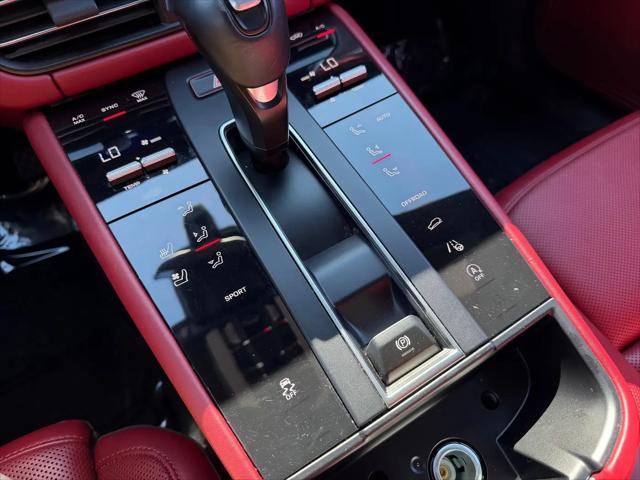 2023 Porsche Macan Macan