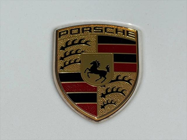 2023 Porsche Macan Macan