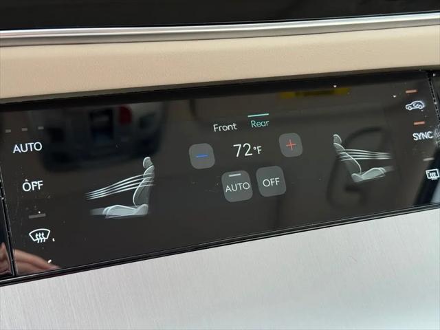 2027 Genesis GV70 2.5T Select