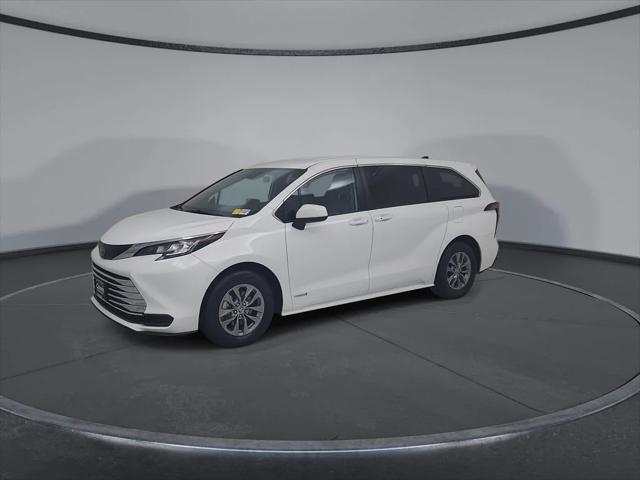 2021 Toyota Sienna LE
