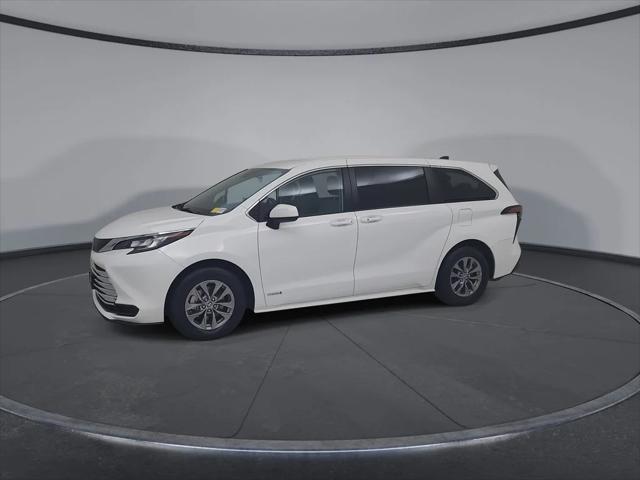 2021 Toyota Sienna LE