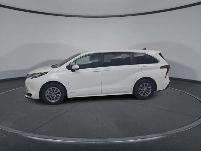 2021 Toyota Sienna LE