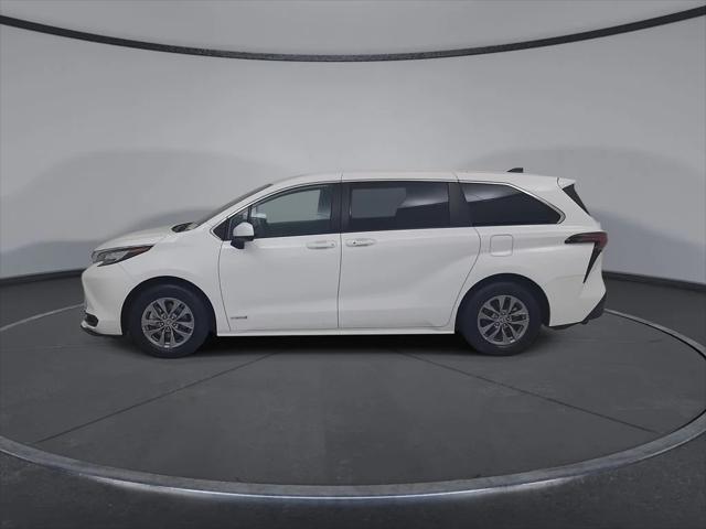 2021 Toyota Sienna LE