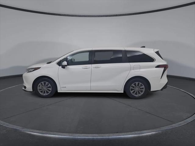 2021 Toyota Sienna LE
