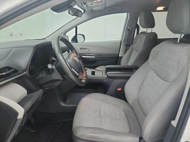 2021 Toyota Sienna LE