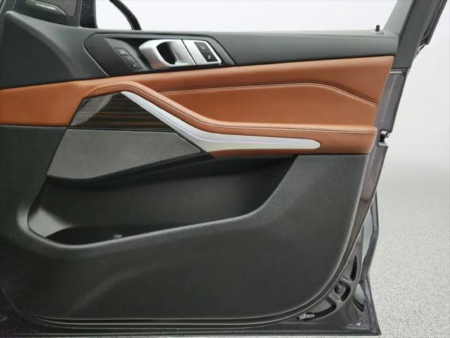 2021 BMW X5 M50i