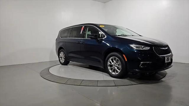 2023 Chrysler Pacifica Touring L AWD