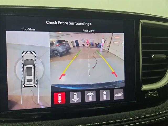 2023 Chrysler Pacifica Touring L AWD