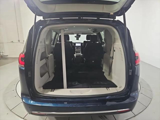 2023 Chrysler Pacifica Touring L AWD