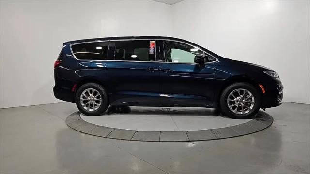2023 Chrysler Pacifica Touring L AWD