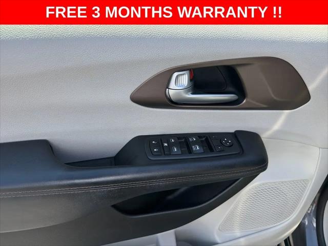 2017 Chrysler Pacifica Touring-L