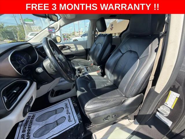 2017 Chrysler Pacifica Touring-L