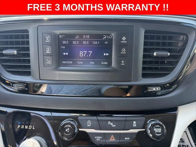 2017 Chrysler Pacifica Touring-L
