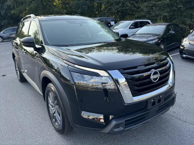 2024 Nissan Pathfinder SV 4WD