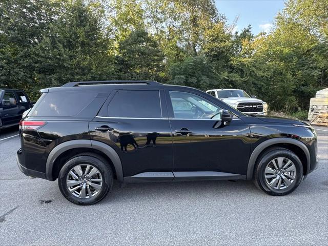 2024 Nissan Pathfinder SV 4WD