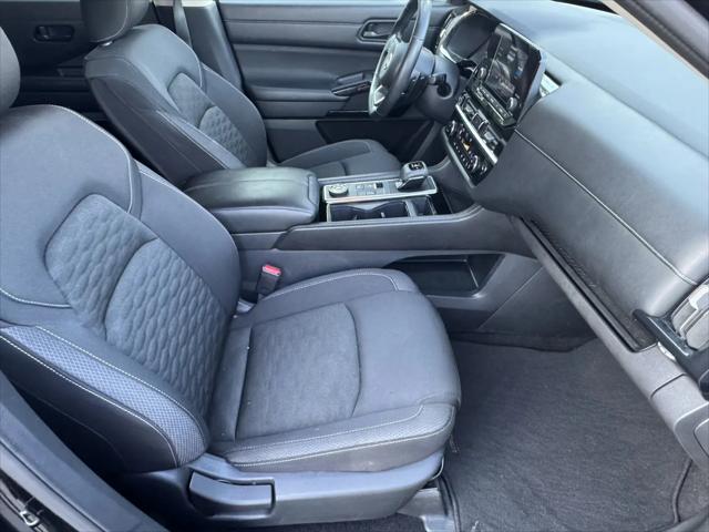 2024 Nissan Pathfinder SV 4WD
