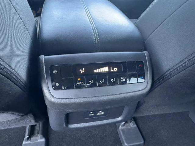 2024 Nissan Pathfinder SV 4WD
