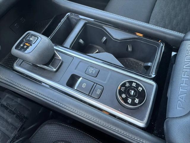 2024 Nissan Pathfinder SV 4WD