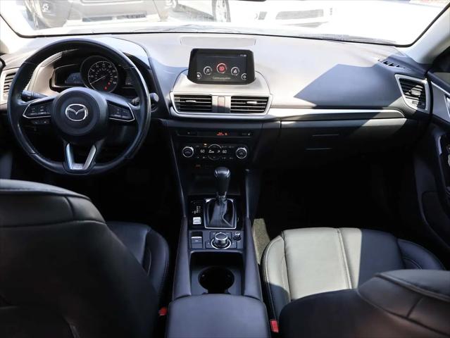2018 Mazda Mazda3 Touring