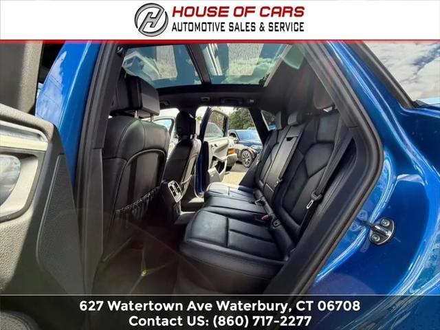 2015 Porsche Macan S
