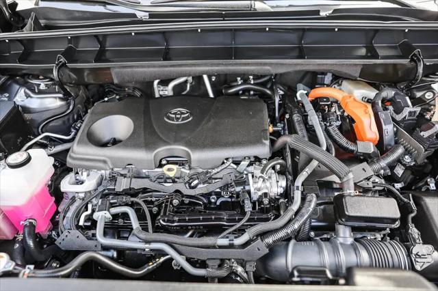 2023 Toyota Highlander Hybrid Platinum
