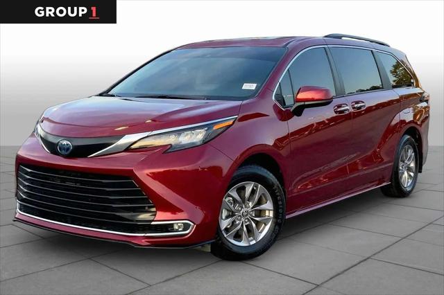 2024 Toyota Sienna XLE for sale in Columbus, GA