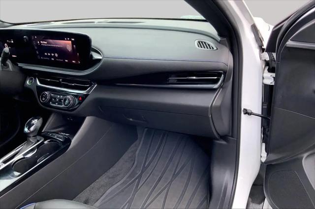 2024 Buick NV Sport Touring FWD