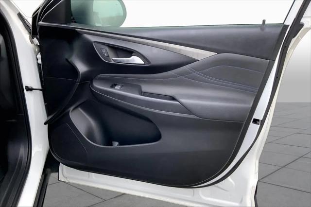 2024 Buick NV Sport Touring FWD