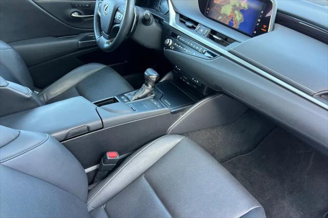 2021 Lexus ES 300h ES 300h