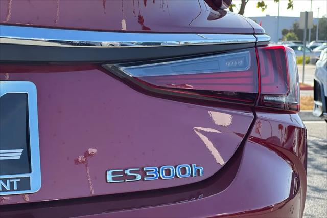 2021 Lexus ES 300h ES 300h