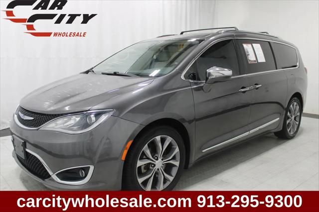 2019 Chrysler Pacifica Limited for sale in Shawnee, KS