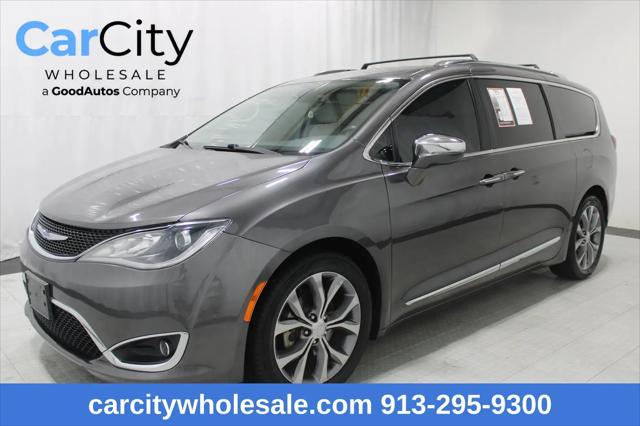 2019 Chrysler Pacifica Limited for sale in Shawnee, KS