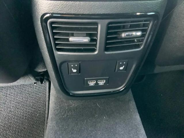 2023 Chrysler 300 300C