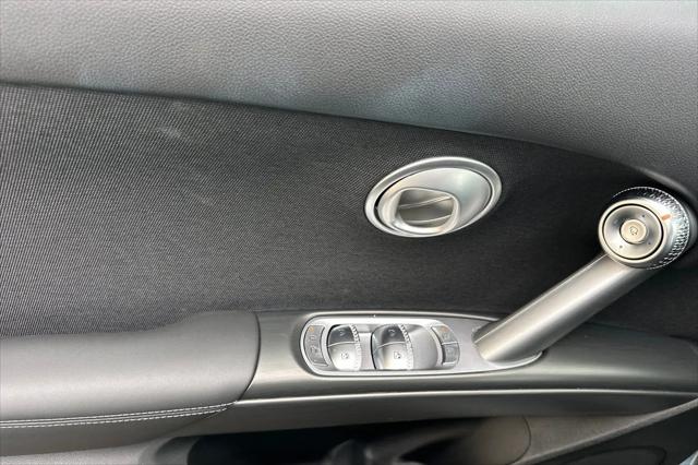 2027 Genesis GV60 19