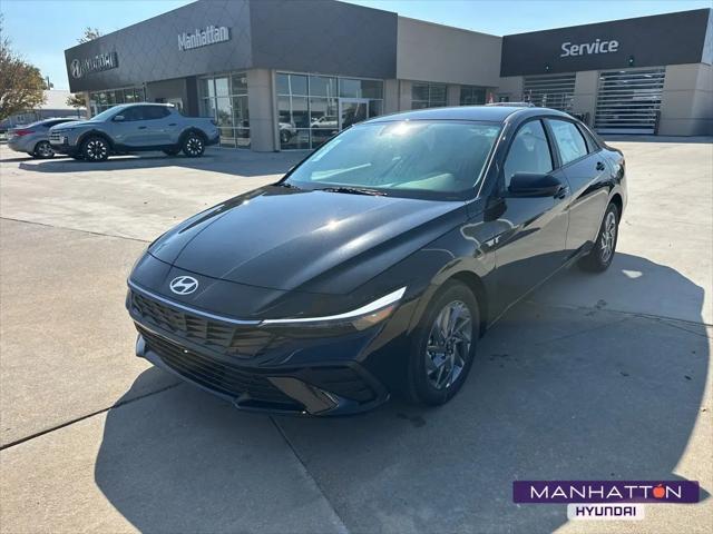 2026 Hyundai Elantra Hybrid Blue for sale in Manhattan, KS