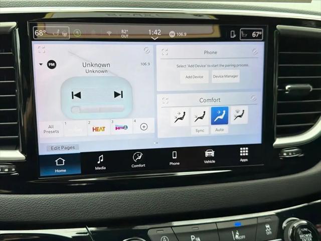 2025 Chrysler Pacifica Select