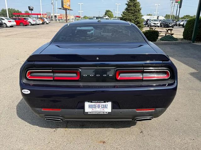 2016 Dodge Challenger SXT
