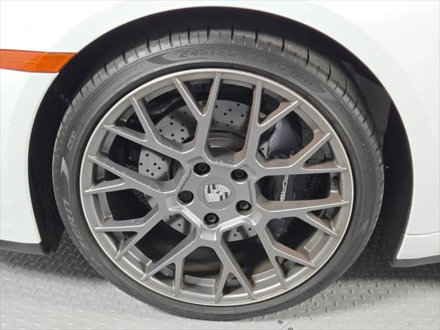 2025 Porsche 911 Carrera T