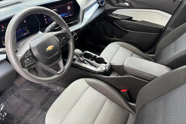 2024 Chevrolet Trax FWD LT