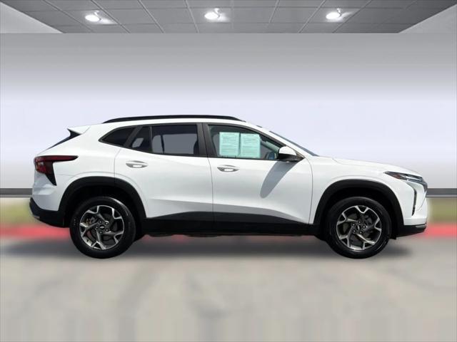 2024 Chevrolet Trax FWD LT