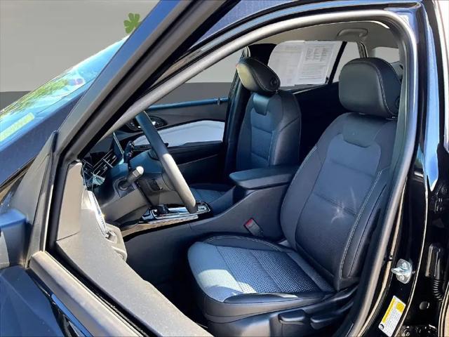 2025 Chevrolet Trax FWD LT