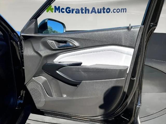 2025 Chevrolet Trax FWD LT